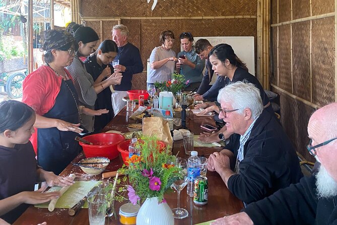 Hoi An Cooking Class - Traditional Chinese Dumpling - Eating dumplings with a farm-fresh salad