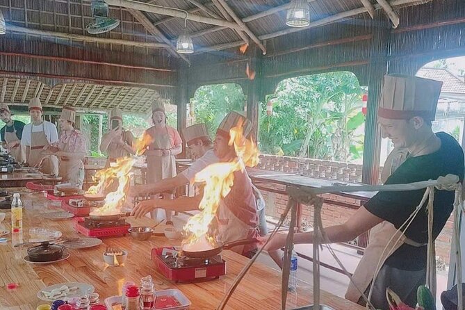 Hoi An Cooking Class with Market Visit - Who should book this experience