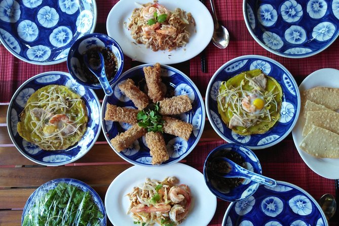 Hoi An Countryside bike tour, Basket boat and Cooking class - The Vietnamese cooking class and included meal