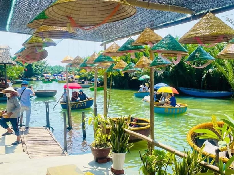Hoi An: Countryside Biking Sighseeing & Basket Boat Ride - Leaving Hoi An by bicycle