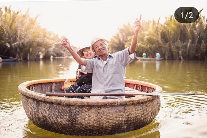 Hoi An/Da Nang: Vegetarian Cooking Class & Basket Boat Ride - Inside the family cooking house