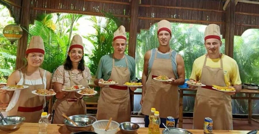 Hoi An: Evening Cooking Class with Locals in Herbs Village - How the three-hour class works