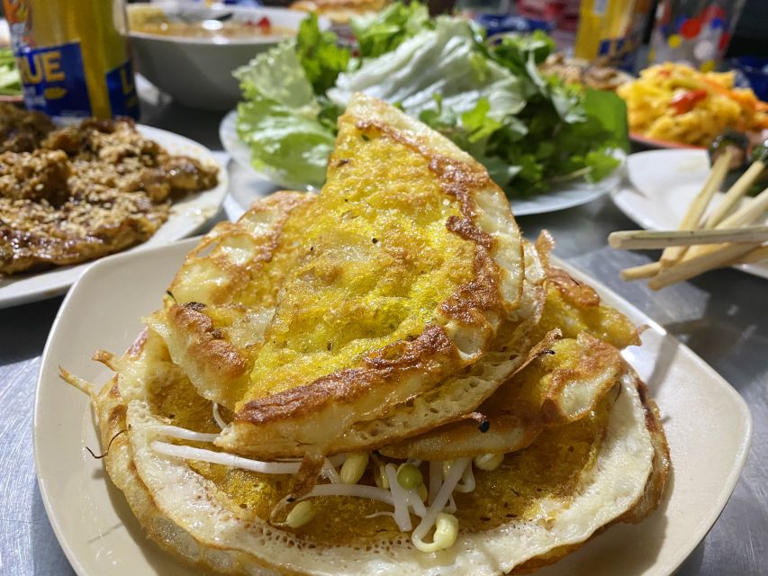 Hoi An: Evening Food Culture Tour by Vespa - Comfort, rain, and practical limits