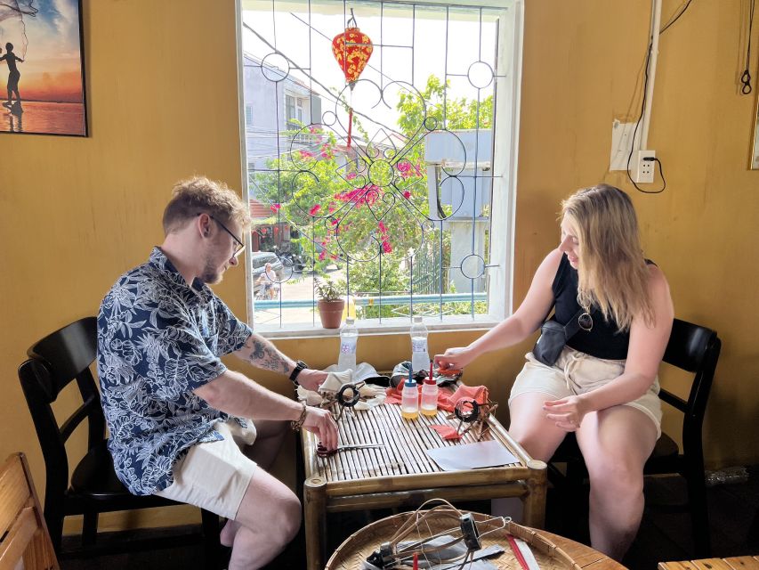 Hoi An: Foldable Lantern Making Class with Acrylic Painting - FAQ