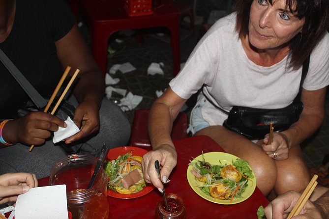 Hoi An Half-Day Street Food Guided Tour - HFE - What the guide adds beyond directions