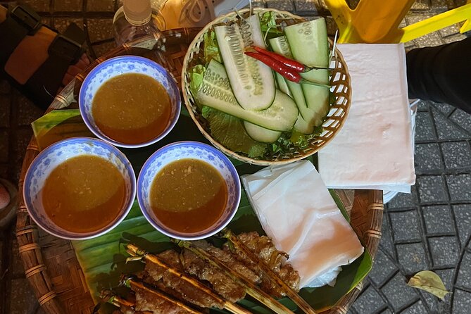 Hoi An hidden food adventure - Who will enjoy this evening most?