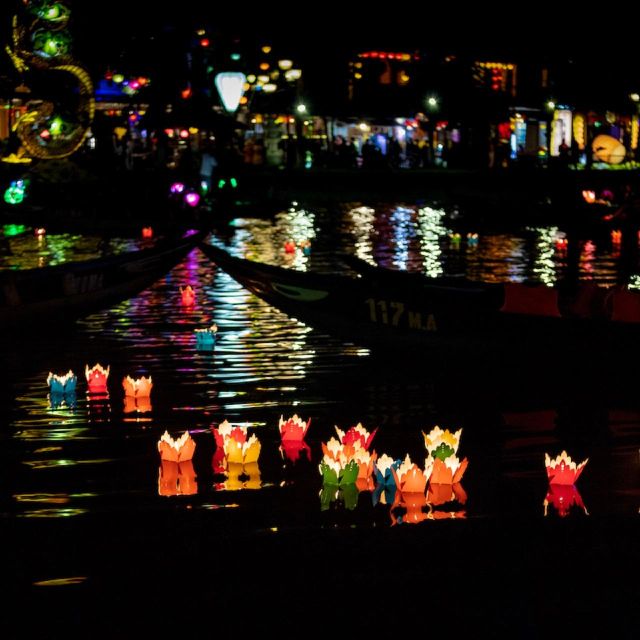 Hoi An : Hoai River Boat Trip by Night and Floating Lantern - What This Hoi An Lantern Ride Really Is