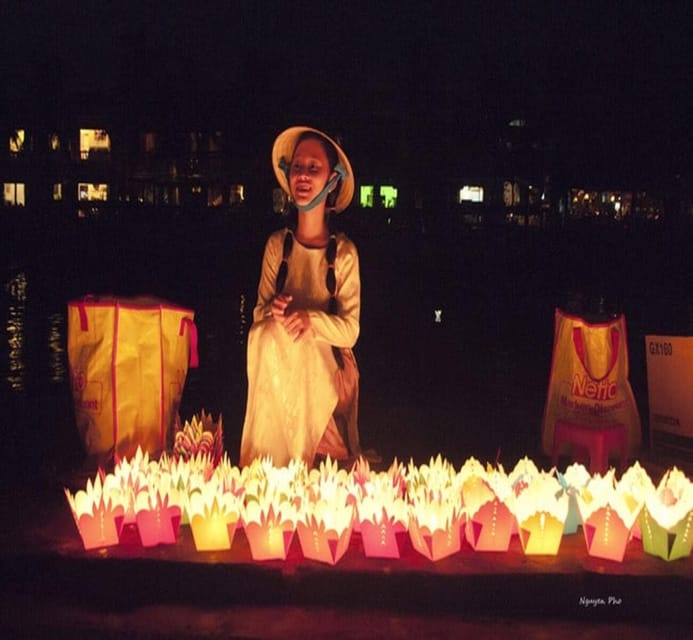 Hoi An: Hoai River Night Boat Trip and Floating Lantern - Practical tips for a better evening