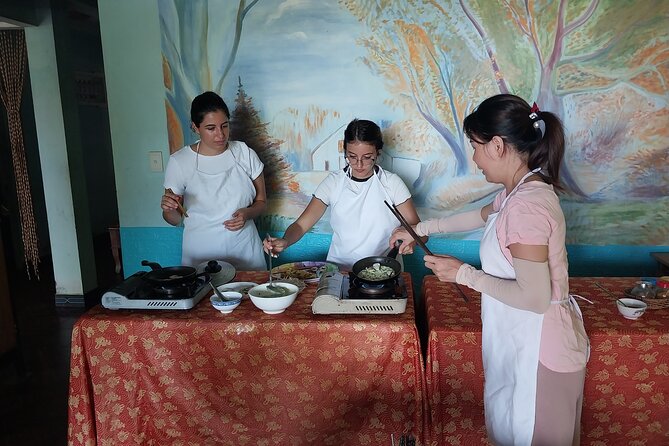 Hoi An Home Hosted Meal in Rice Farmer Home - Meeting the family at home
