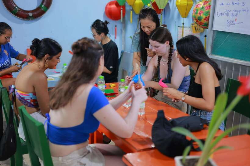Hoi An : Lantern Boat Ride & Flower Lantern Making Class. - Key points at a glance