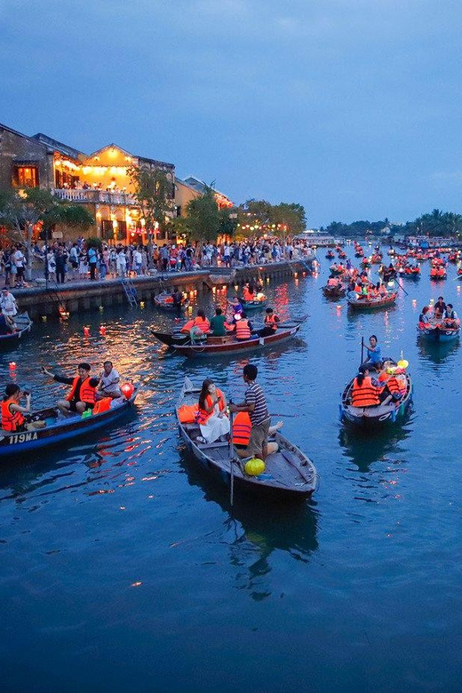 Hoi An Lantern Boat Ride on the Thu Bon River - Returning to the Old Town after 20 minutes