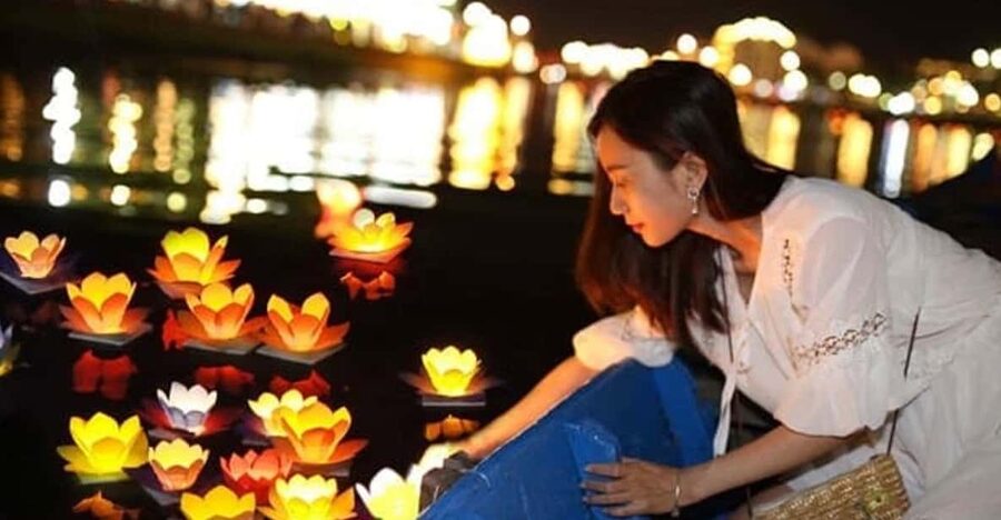 Hoi An Lantern Boat Ride on the Thu Bon River - What the $8 price really buys you