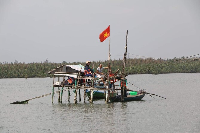 Hoi An Lantern Cruise/Boat Private Sunset/Special Event By Lotus - A short look at fishing life on the Thu Bon River