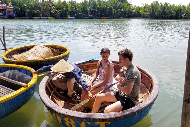 Hoi An: Lantern Making and Basket Boat Tour - Watching a basket boat performance