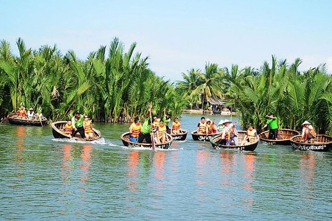 Hoi An: Lantern Making and Basket Boat Tour - The guide and the level of explanation