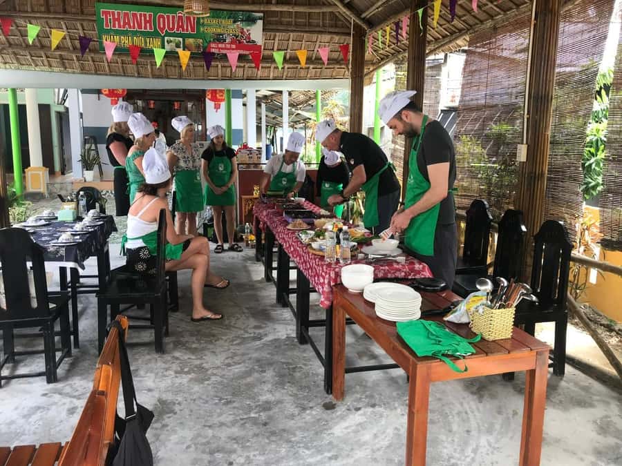 Hoi An : Lantern Making & Cooking Class With Local Family - Making a Hoi An lantern from silk and bamboo