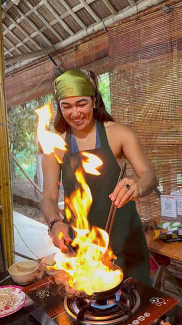 Hoi An: Local Family Cooking Class - Eating what you have made