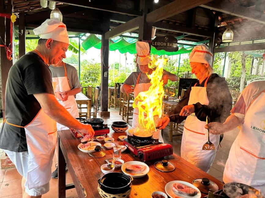 Hoi An: Local Family Cooking Class - Making rice milk with a stone grinder