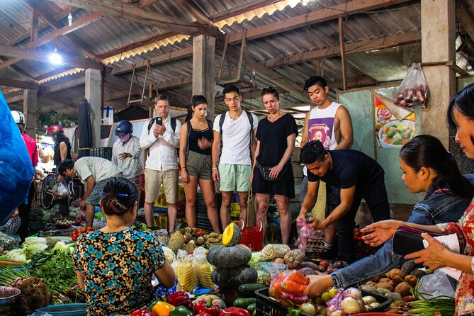 Hoi An Local Market and Vegetable Village Cooking Class - The basket boat and fishing element