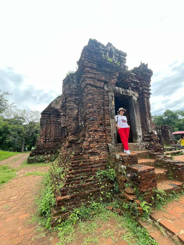 Hoi An: My Son Ruins; Bus-Boat-Cultural Show-Lunch-Guide - What the $15 price really covers