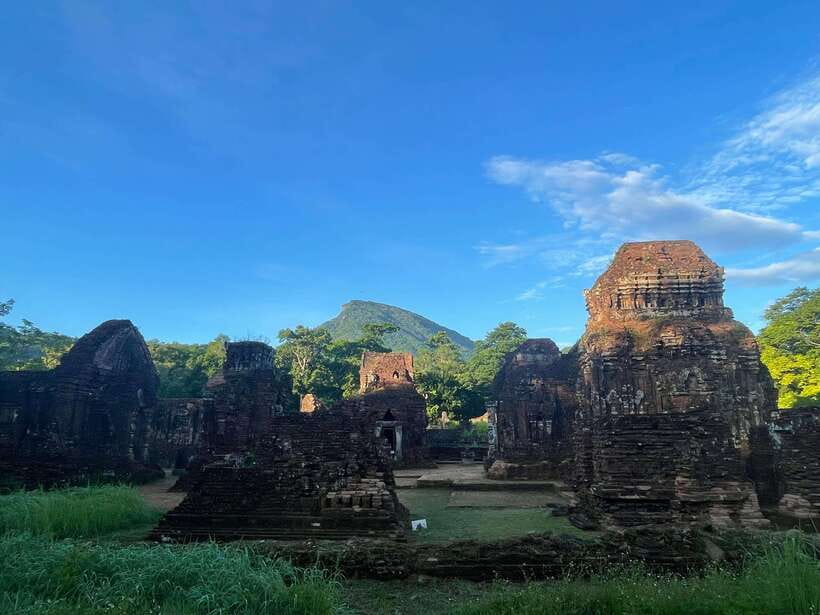 Hoi An: My Son Ruins: Guide-Bus-Boat-Cultural Show-Lunch - Lunch near My Son, with several choices