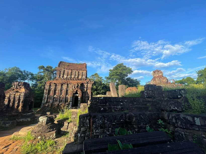 Hoi An: My Son Ruins: Guide-Bus-Boat-Cultural Show-Lunch - Small details that make the day easier