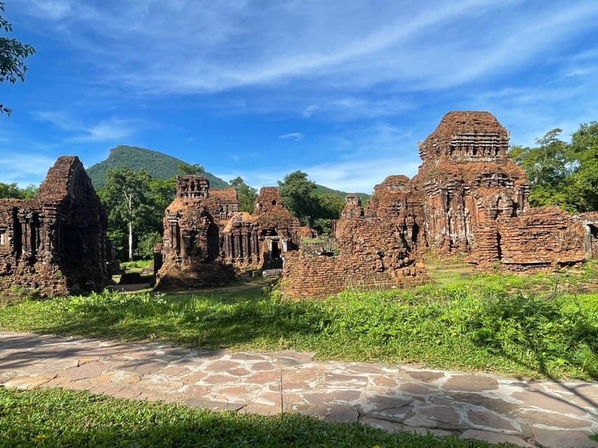 Hoi An : My Son Sanctuary Tour with Vietnamese Lunch - Morning or afternoon: which works better?