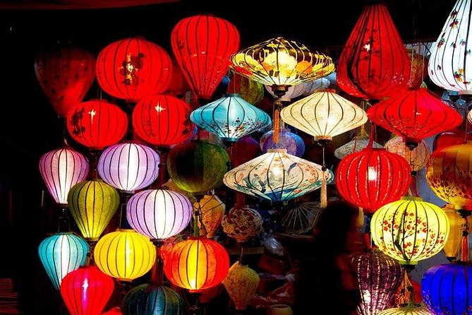 Hoi An Night Heritage And Lantern Experience - An ancient house, a museum, and a closer look at the old town
