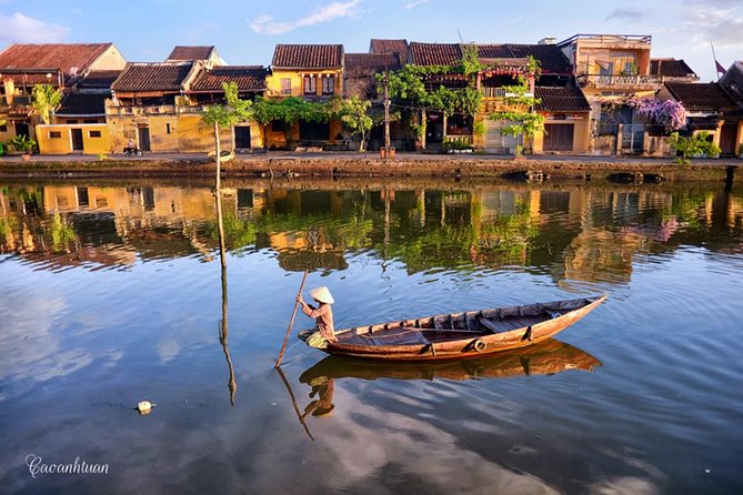 Hoi An Old Town and local Food - The Japanese Covered Bridge and Hoi An’s old lanes