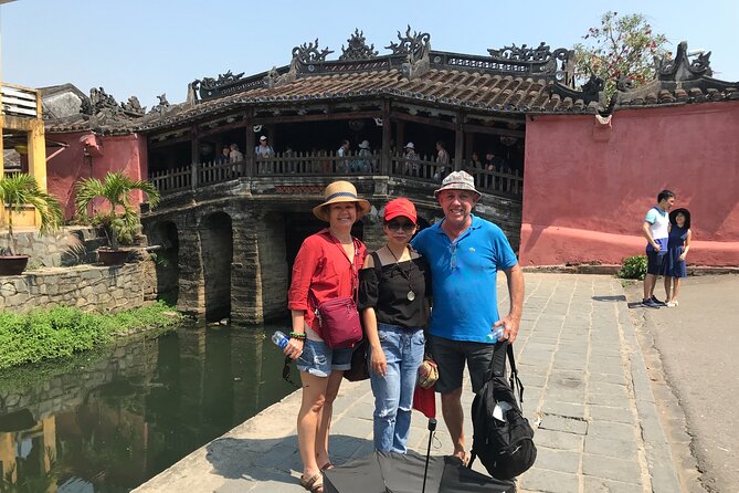 Hoi An Old Town and local Food - What the guide adds to the experience