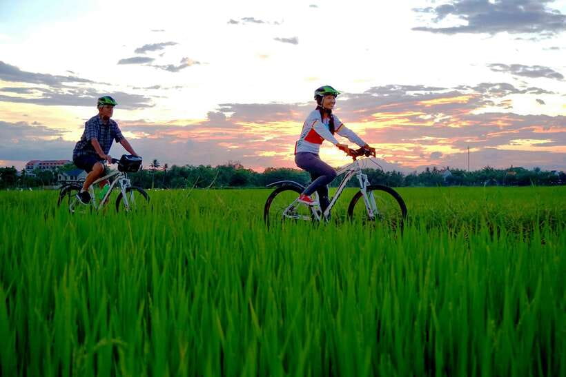 Hoi An: Private Evening Food Tour by Bike - Why a bicycle makes this Hoi An food tour different