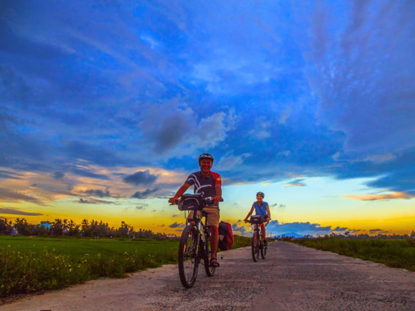Hoi An: Private Evening Food Tour by Bike - Learning cao lau through local ingredients