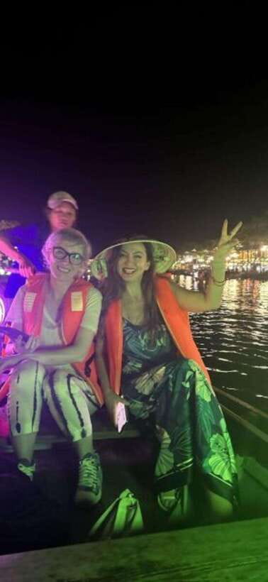 Hoi An: Private night boat Trip & release lantern on river - A short river ride with a meaningful ritual