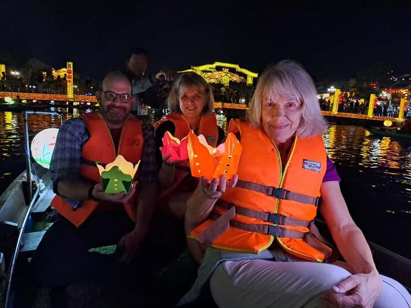 Hoi An Street Food, night market and lantern boat ride - Eating your way through Hoi An