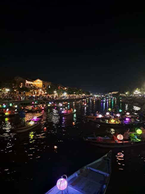 Hoi An Street Food, night market and lantern boat ride - Coffee, conversation, and a short rest