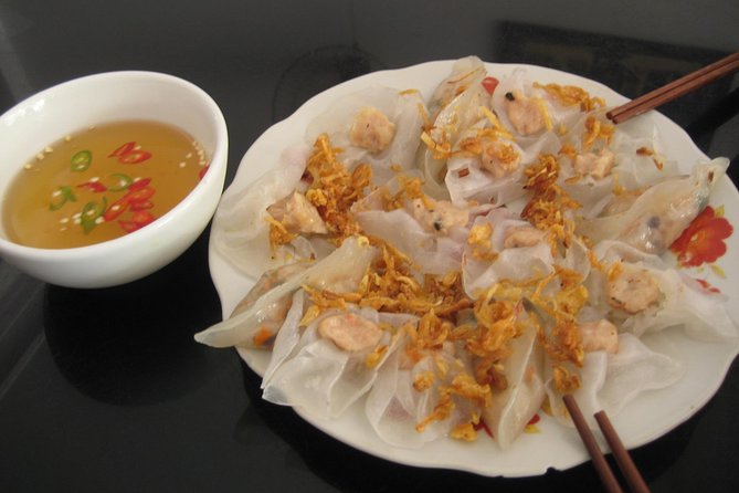 Hoi An Street Food Tour- Eat Like A Local - White Rose Restaurant and the dumpling lesson