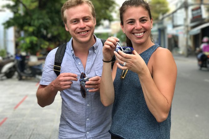 Hoi An Street Food Walking Tour with Tastings - The first tastings: learning how Hoi An eats