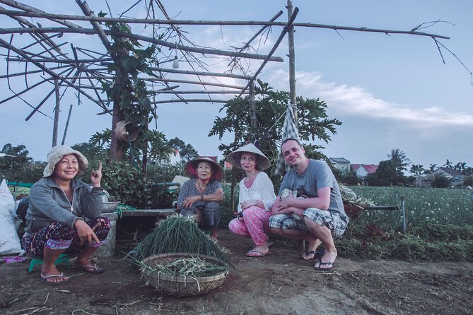 Hoi An sunrise, fish market tour and taking photos( Private tour) - What the private format adds at $51