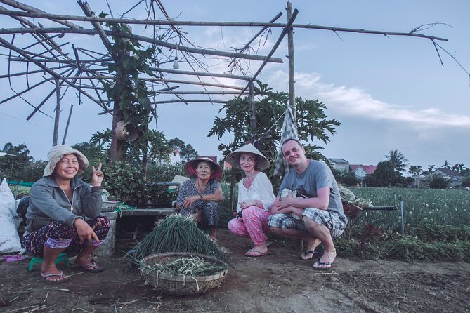 Hoi An sunrise, fish market tour and taking photos( Private tour) - Duy Hai and the fish market