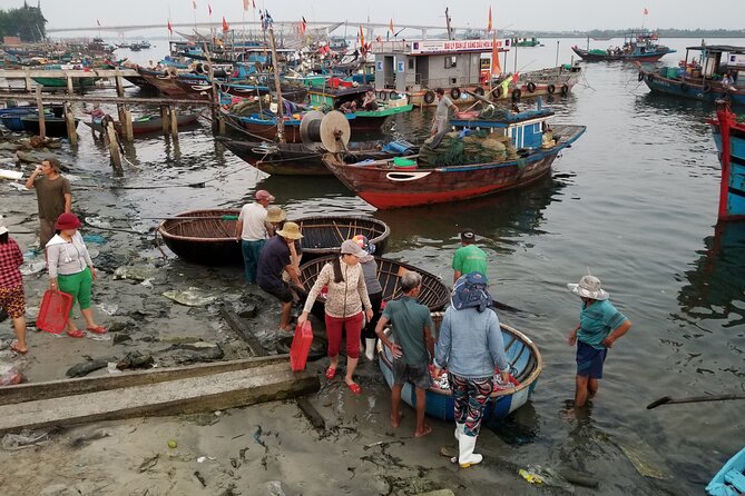Hoi An Sunrise Private Half Day Tour - Tra Que Vegetable Village and the smell of fresh herbs