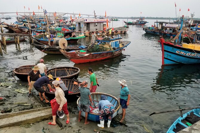 Hoi An Sunrise Private Half Day Tour - A local coffee break before heading back