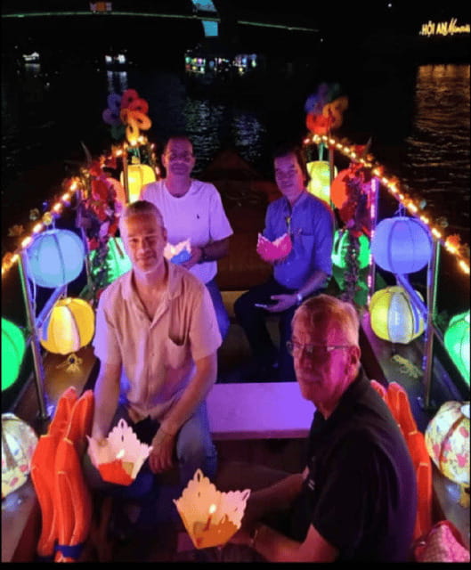 Hoi An: Thu Bon River Flower Lantern Experience - What the $12 price includes
