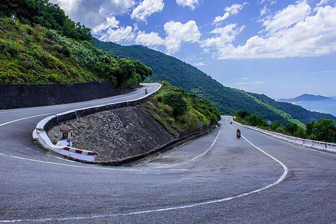 Hoi An to Hue Tour by Private Car service - Lang Co Bay and the change in scenery