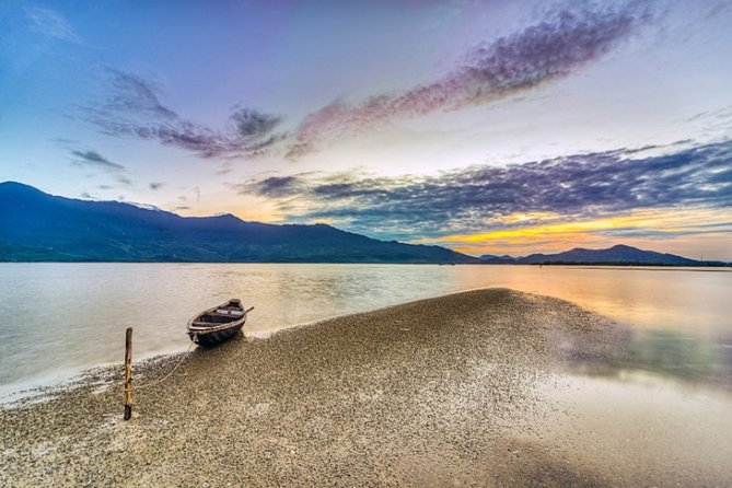 Hoi An To Phong Nha By Private Car - La Vang Church, Hien Luong Bridge, and Ben Hai River