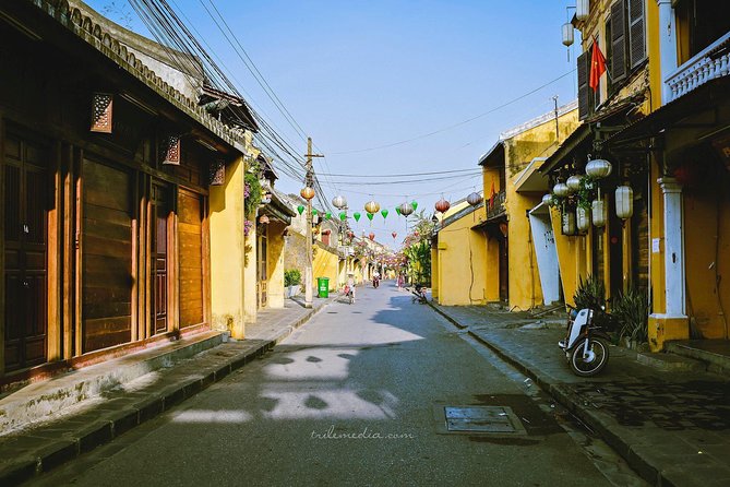 Hoi An 'Town & Country' Private Tour - Starting at 10:30 and reaching the river
