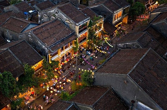 Hoi An 'Town & Country' Private Tour - A Hoi An banh mi and Vietnamese coffee break