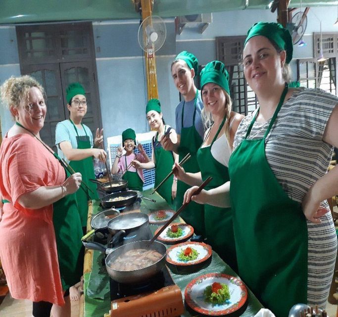 Hoi An: Traditional Cooking Class & meal with Local Family - The guides make or break the class