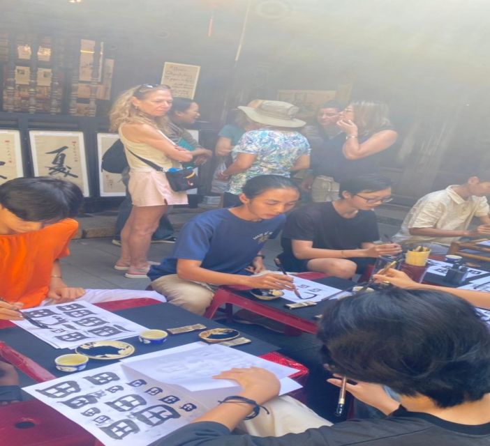 Hoi An: Traditional Vietnamese Calligraphy Class in Oldtown - What the $296 price means for value
