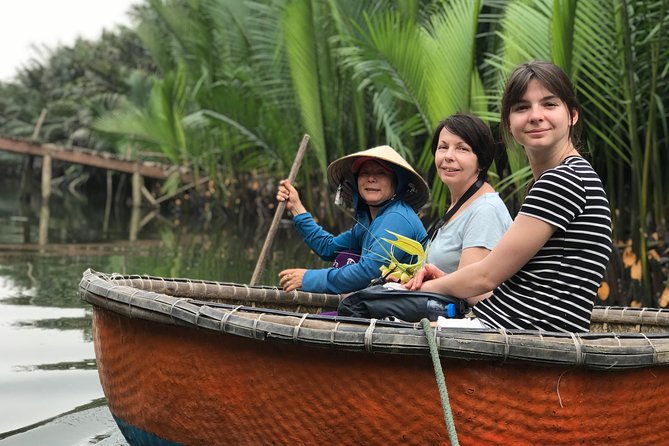 HOI AN Vegetable Village, Basket Boat, Palm Forest PRIVATE TOUR - The final ride and Vietnamese meal