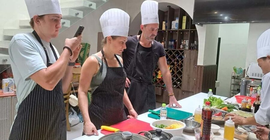 Hoi An:Vegetarian Cooking Class & Explore Market wChef Thanh - Eating what you prepare